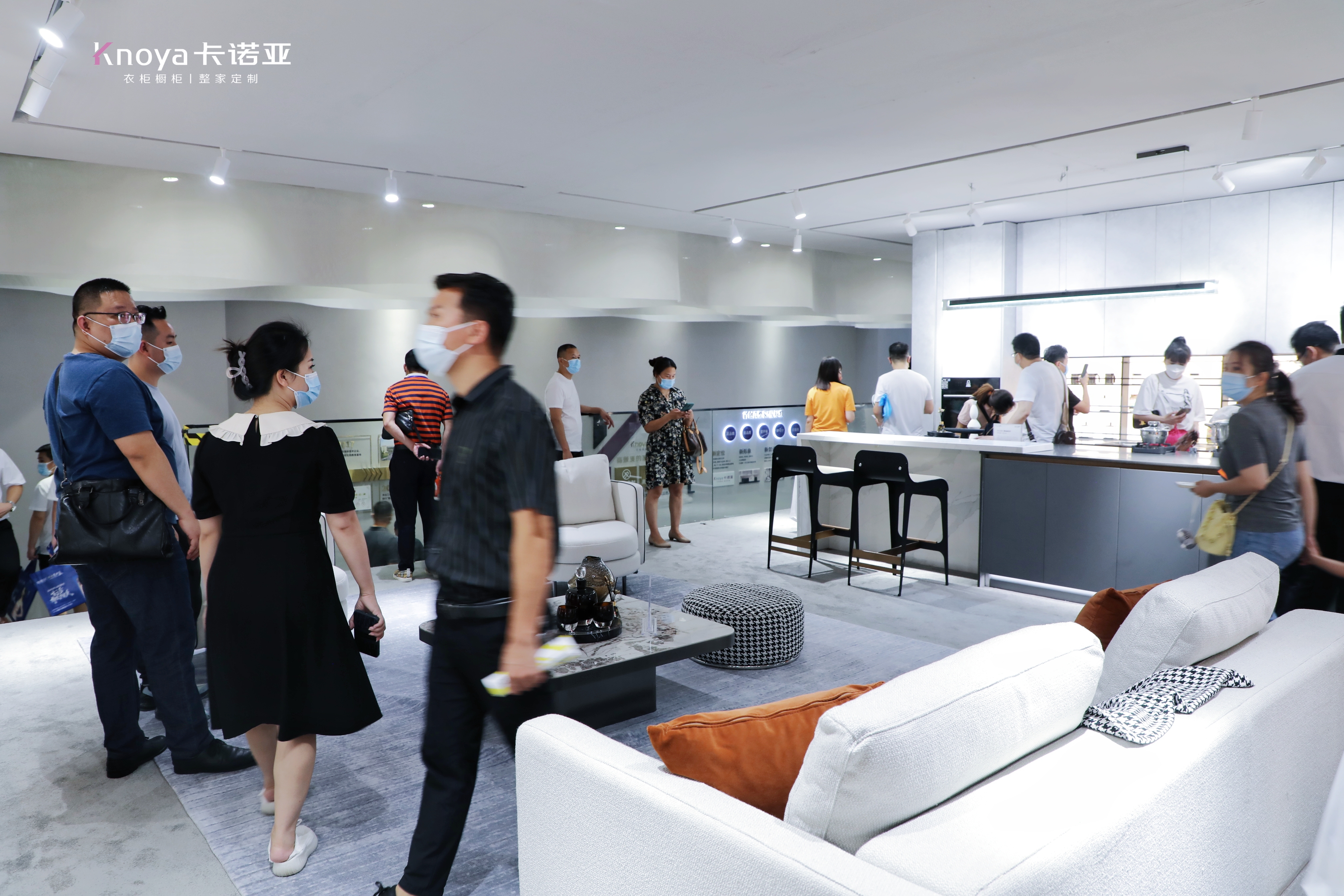 產(chǎn)品升級，以顏值與品質圈粉